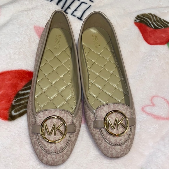 •Lillie• Pink Michael Kors Monogram Ballet Slipper NWOB - Picture 1 of 6